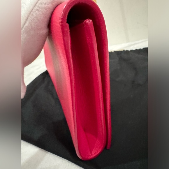 YSL clutch
Saint Laurent
Belle de Jour Clutch Leather Large (like new) - Picture 8 of 13